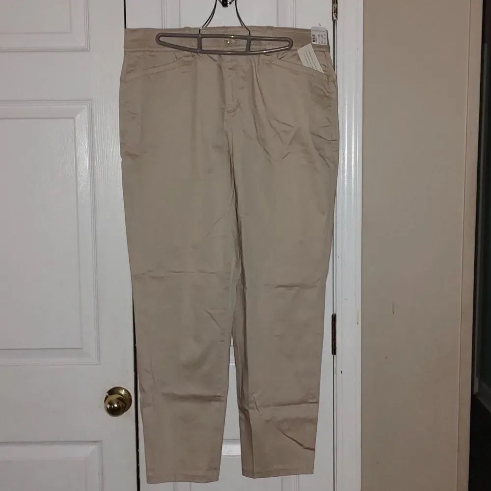 Christopher & Banks Tan Signature Comfort dress pants NWT Sz 12
